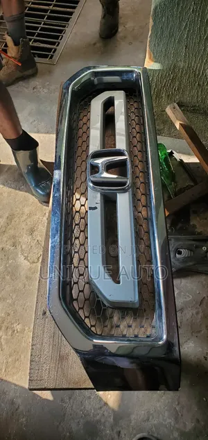 Front Grille 2013 Honda Ridgeline