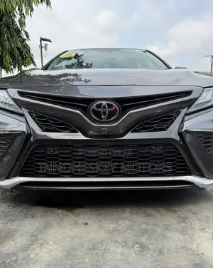 Toyota Camry XSE V6 2022 Gray