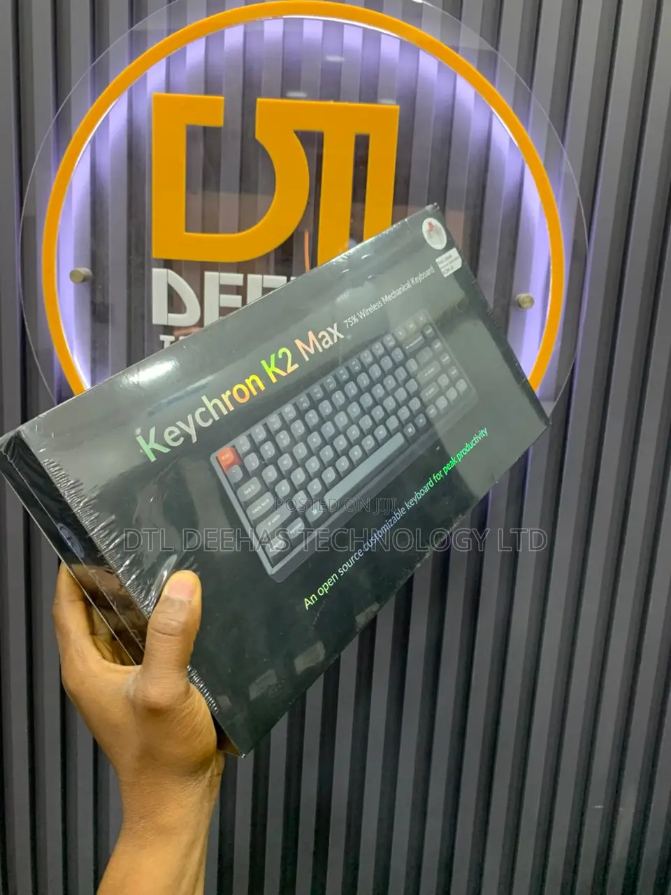  Max Is a Wireless Mechanical Keyboard With a 75% Layout.