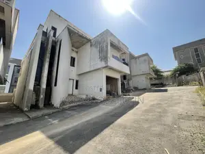 5bdrm Duplex in Asokoro for sale