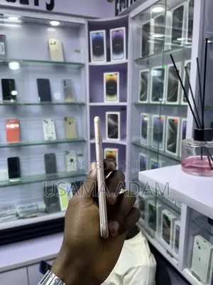 Apple iPhone 8 64 GB Gold