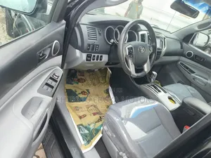 Toyota Tacoma PreRunner V6 4dr Double Cab 5.0 ft. SB (4.0L 6cyl 5A)