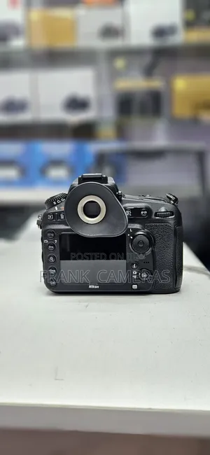 Nikon D810