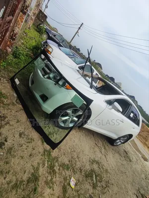 Toyota Venzer 2013 Windscreen Glass Available