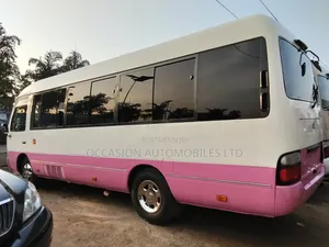 Toyota Coaster 2017 Pink