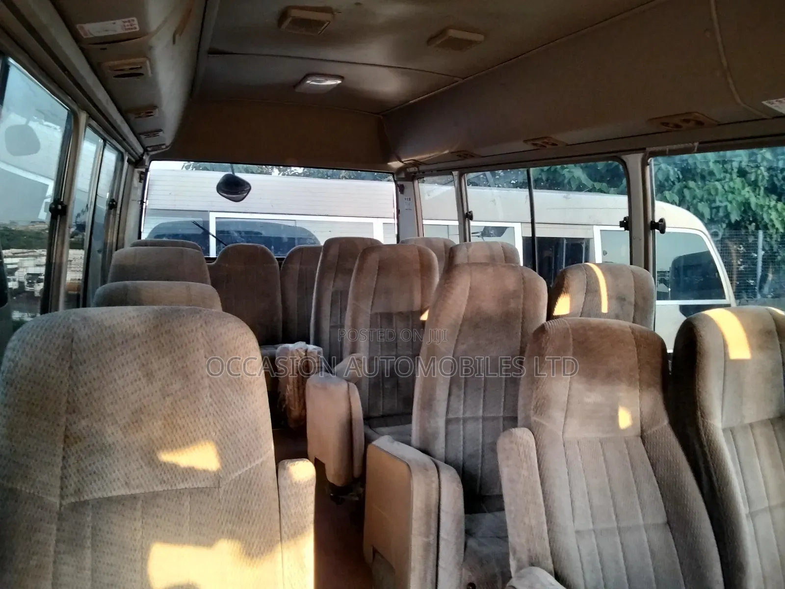 Toyota Coaster 2017 Pink