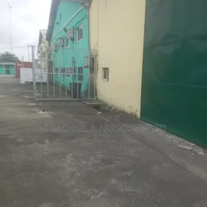 4 Bay Warehouse/ Factory on 3 and Half Acres for Sale