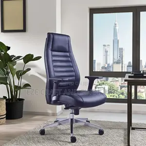 Line Cushion Highback Office Chair
