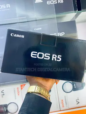 Canon Eos R5 Body Only