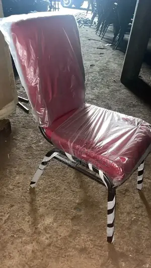 Red Banquet Chair Big