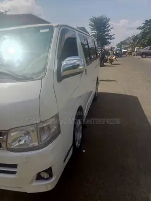 Toyota HiAce 2012 White