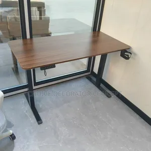 Electric Adjustable Height 1.6meter Brown Top