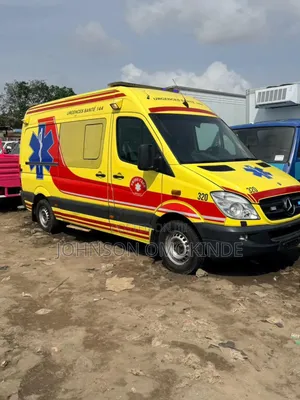 Mercedes-Benz Sprinter 2015 Yellow