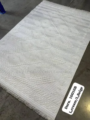 Quality Center Table Rug