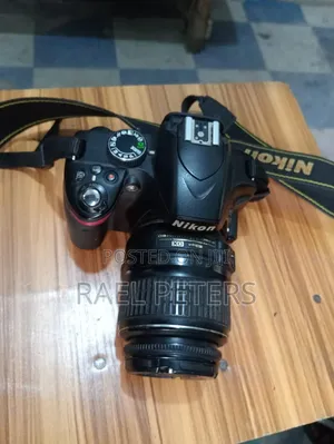 Almost Brand New Nikon D3200 (Us)