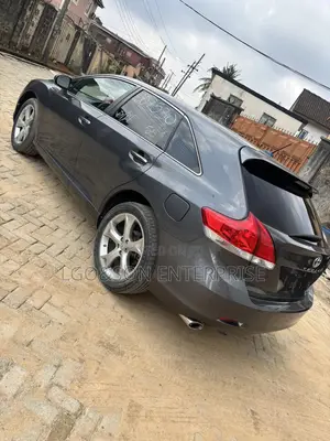 Toyota Venza V6 2010 Gray
