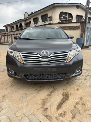 Toyota Venza V6 2010 Gray