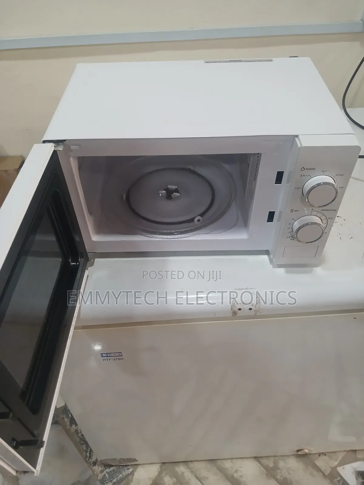 Hisense Microwave 20l