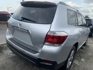 Toyota Highlander 2012 Silver