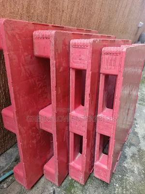Pallets Brand New 4ft By 4ft