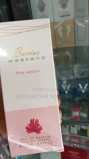 Berries Weekend Pink Edition Spray 100ml