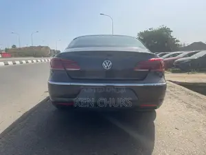 Volkswagen Passat 2014 Brown