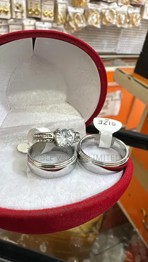 Sparkling Proposal/Wedding Rings Og 7d