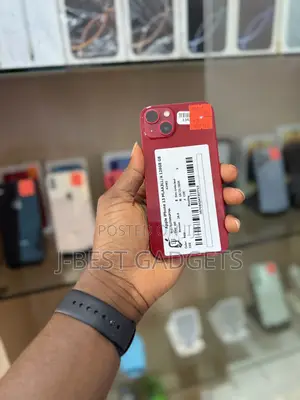 Apple iPhone 13 128 GB Red
