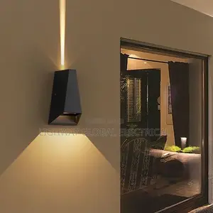 Cast Wall Light