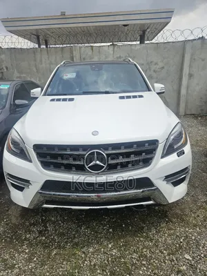 Mercedes-Benz M Class ML350 4dr SUV (3.5L 6cyl 7A) 2015 White