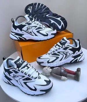 Lv Skate Sneaker