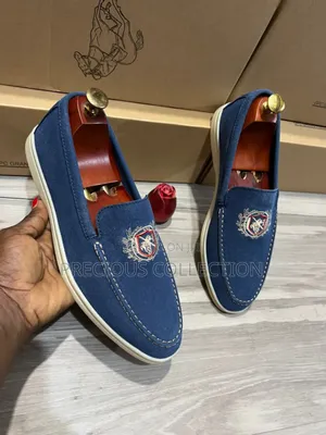 Men's Single Sole, Suede Pull on Shoe