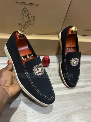 Men's Single Sole, Suede Pull on Shoe