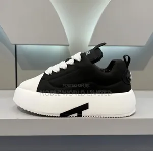 Sleek Unisex Sneakers if 68m