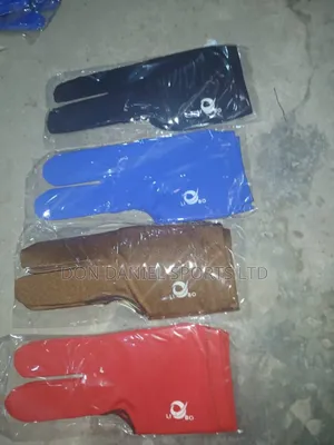 Snooker Gloves
