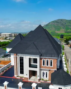 Standard 5 Bedroom With 2bedroom Bq and Swimming Pool for Sale