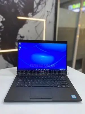 Laptop Dell Latitude 7390 16GB Intel Core i7 SSD 256GB