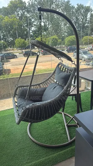 Homes Swinging Basket 🧺