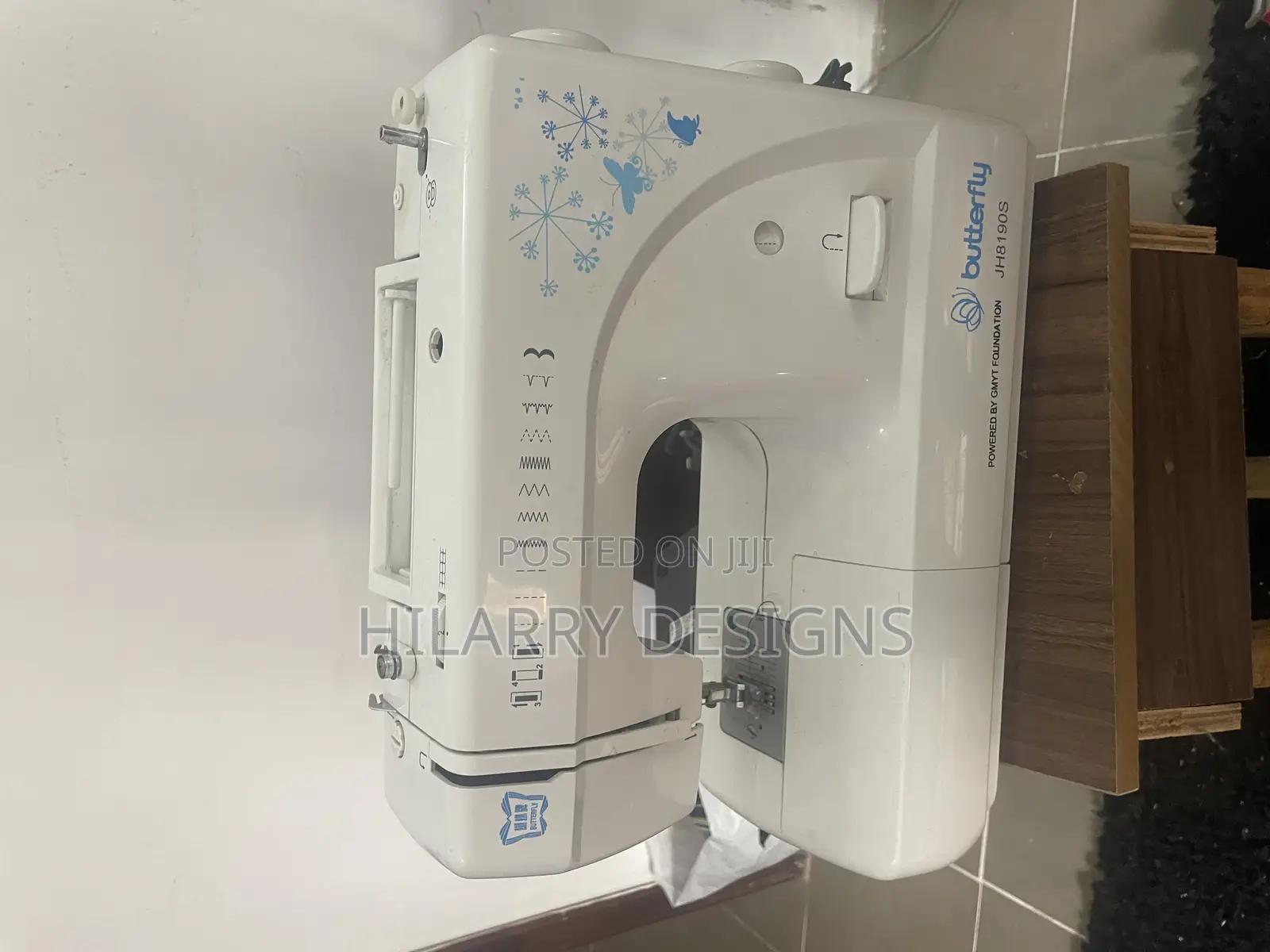 Tabletop Sewing Machine
