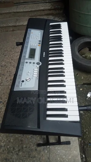 Yamaha PRS E213