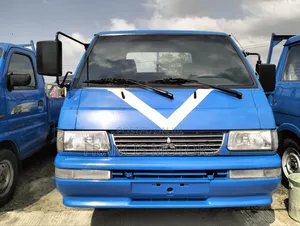 Mitsubishi Delica 2001 Blue