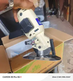 Clothe Cutting Machine