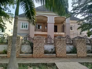 8bdrm Mansion in Gusape, Guzape District for rent