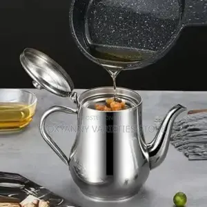 Stainless Steel Oil Storage Cup With Filter - 1.5l