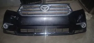Complete Front Bumper Toyota Highland 2012