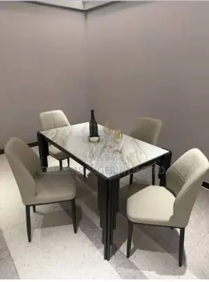 Dining Set by 4 Chairs 