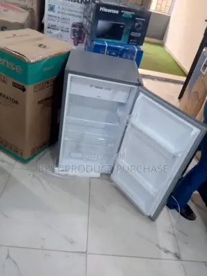 Hisense 093dr Compact Refrigerator - 93l, Eco-Friendly Refrigerant
