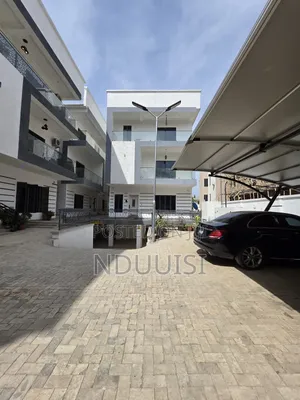 4bdrm Duplex in Utako for sale