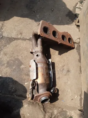 Engine Catalyst Converter for Toyota Venza 4plug
