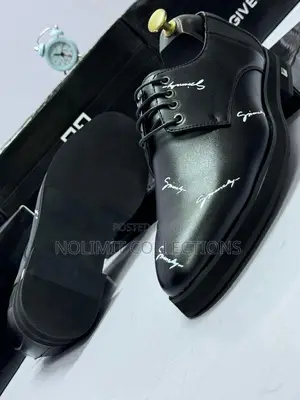 Givenchy Patterned Derby Classy Shoe